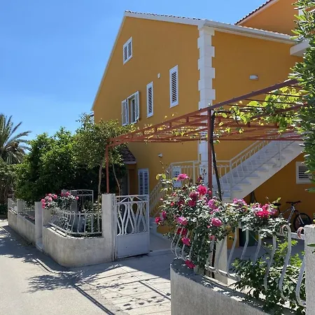 Apartments With A Parking Space Orebic, Peljesac - 4527 Apartment